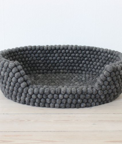 Ball Pet Basket Charcoal Grey kattekurv fra Wooldot, 40x30 cm