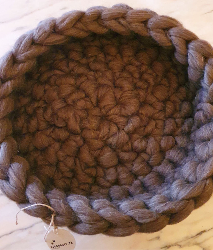 HAPPY Basket Chestnut kurv af økologisk uld